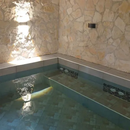 Terrazza Miracoli & ナポリ